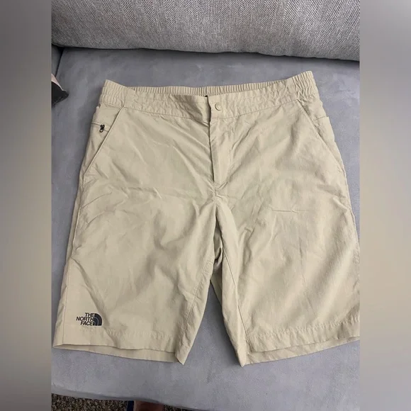 The North Face Men's Tan Shorts L/G - Picture 1 of 5